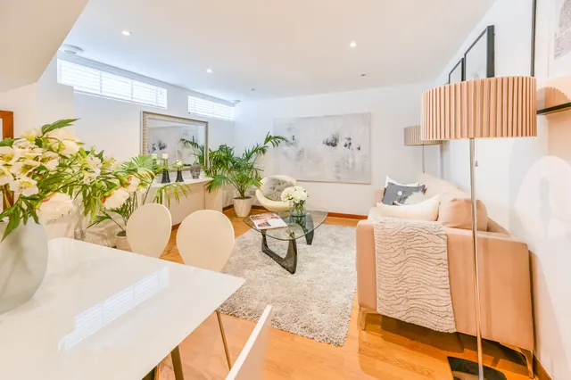 Photo 2 — 2 Jamyne House, 190 Boleyn Road, London