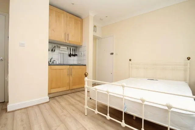 Photo 3 — Webber Street, London SE1 0RQ