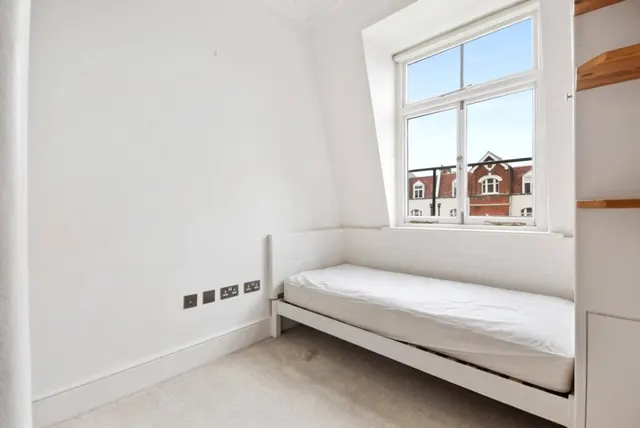 Harvard Court, Honeybourne Road, London, NW6, photo 1