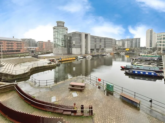 Armouries Way, LS10, photo 3