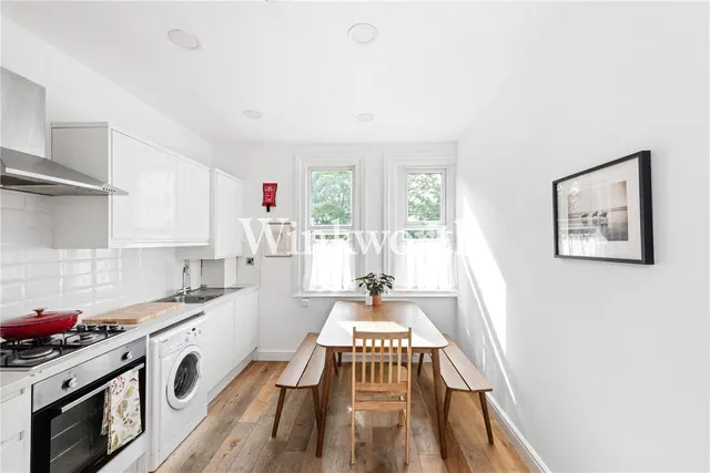 West Green Road, London, N15, photo 1