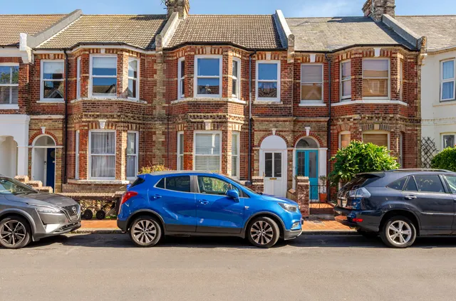York Road, Worthing, BN11, photo 1