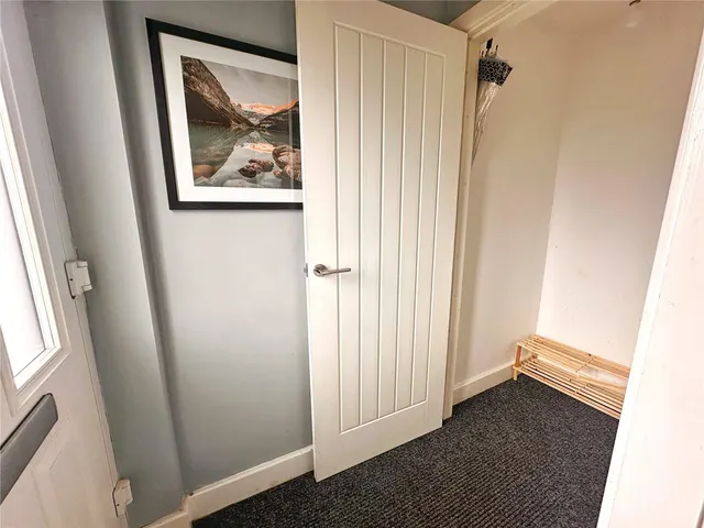 Wood Street, Middleton, M24, photo 2