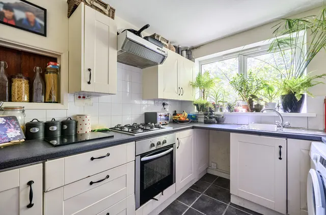 Dunvegan Drive, Lordswood, SO16, photo 3