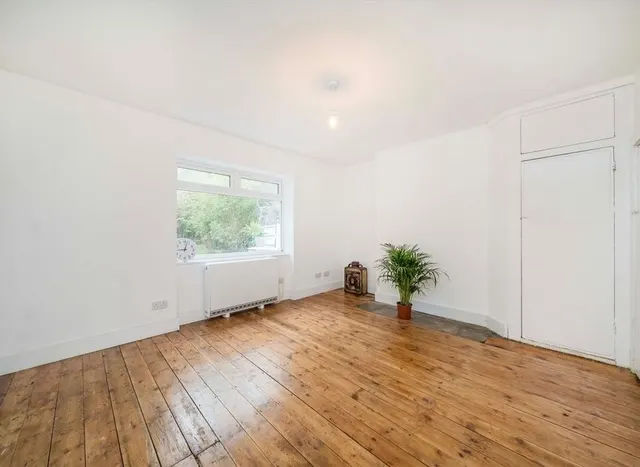 Lower Marsh Lane, Kingston Upon Thames, KT1, photo 2
