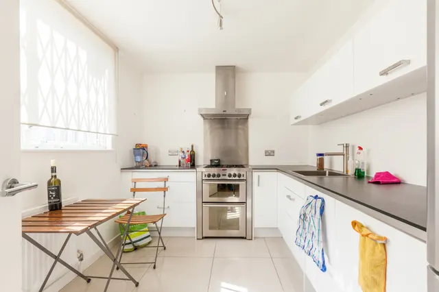 Photo 2 — 16 Cooper House, 90 Whitecross Street, London