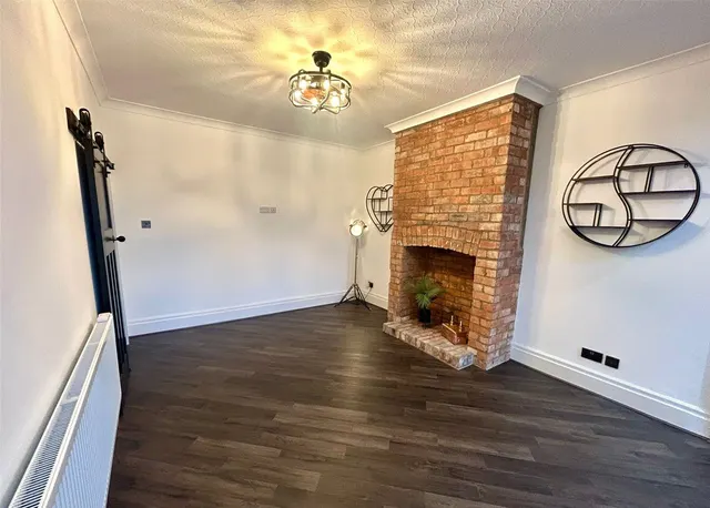 Oldham Road, Ashton-under-Lyne, OL7, photo 3