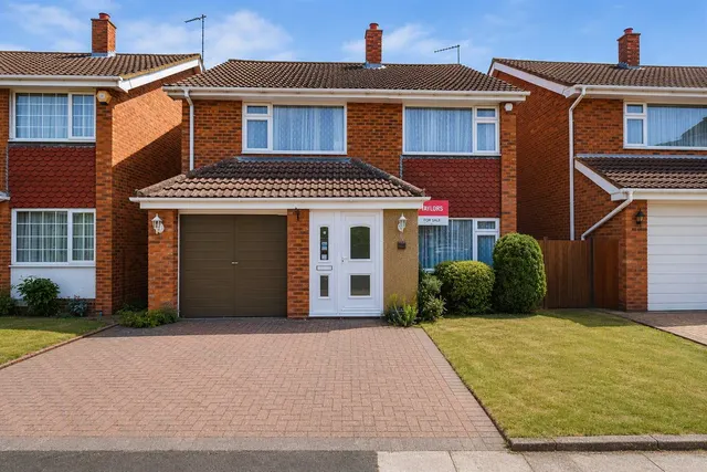 Toland Close, Luton, Bedfordshire, LU4, photo 1