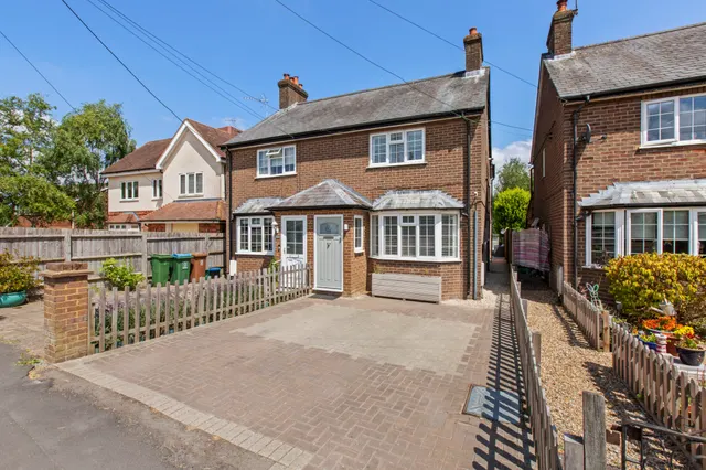 Dobbins Lane, Wendover, HP22, photo 1