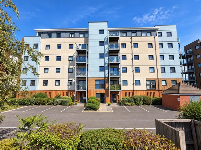Groombridge Avenue, Eastbourne, East Sussex, BN22 7FF, photo 1