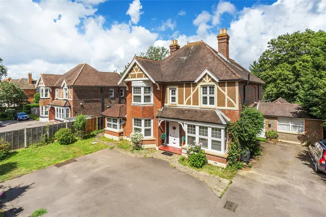 Massetts Road, Horley, RH6, photo 1