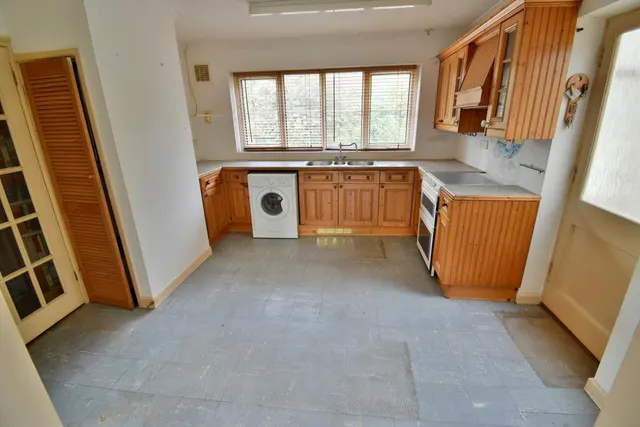 Chander Close, BH22, photo 3