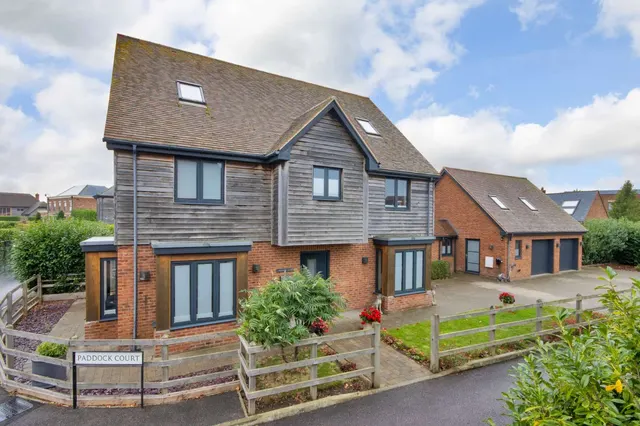Paddock Court, Woodnesborough, CT13, photo 1