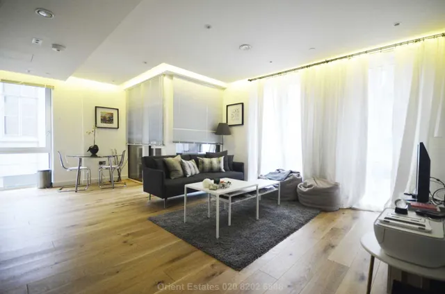 Photo 2 — Elizabeth Court, London, SW1P 2FD