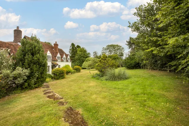 Dundridge Cottage Gilberts Hill, St. Leonards, HP23, photo 2