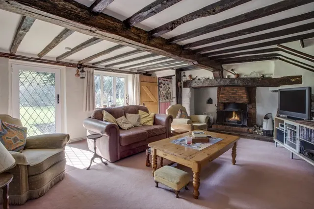 Dundridge Cottage Gilberts Hill, St. Leonards, HP23, photo 3