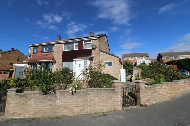 Dove Road, Wombwell, photo 1