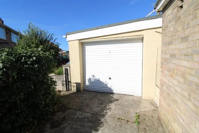 Dove Road, Wombwell, photo 3