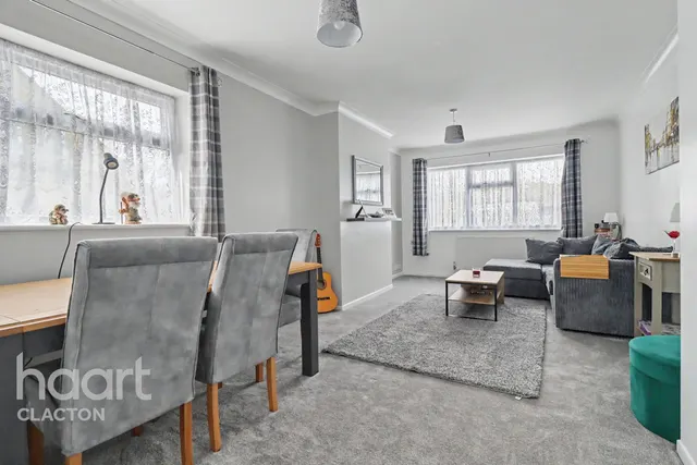 Spenser Way, Clacton-On-Sea, CO15, photo 2