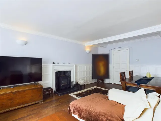Devey Close, Kingston Upon Thames, KT2, photo 3