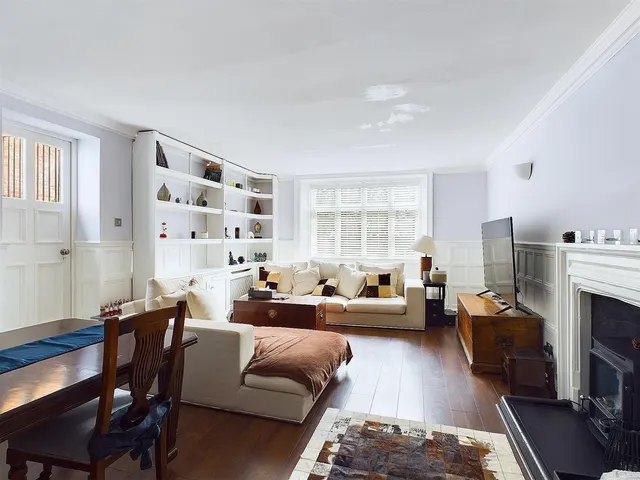 Devey Close, Kingston Upon Thames, KT2, photo 2