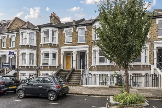 Raised Ground Floor, 129 Mirabel Road, London, photo 1