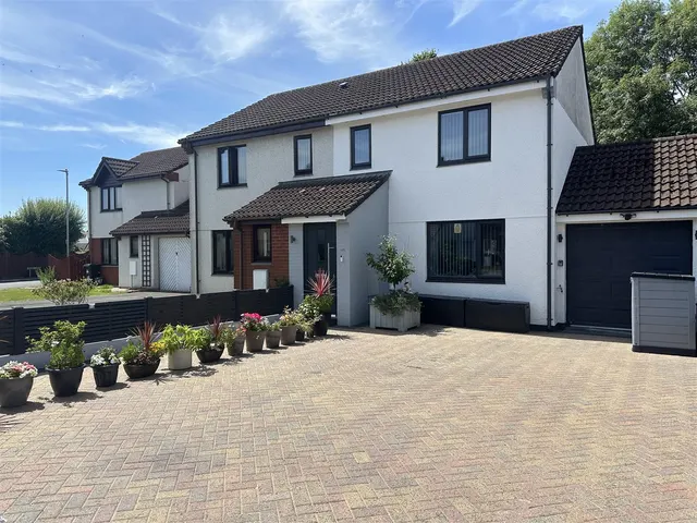 Springfield Close, St. Austell, photo 1