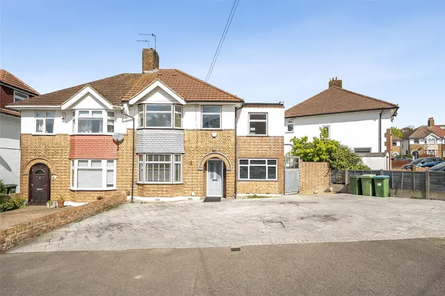 Dumbreck Road, SE9, photo 1