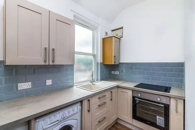 Middlewood Road, Sheffield, S6, photo 1