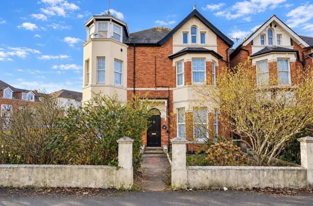 Wickham Avenue, Bexhill on Sea, photo 1