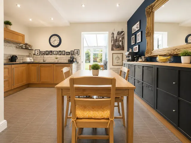 Teewell Avenue, Bristol, BS16, photo 1