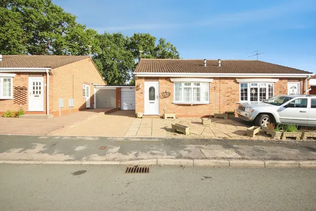 Crutchley Way, Whitnash, CV31, photo 1