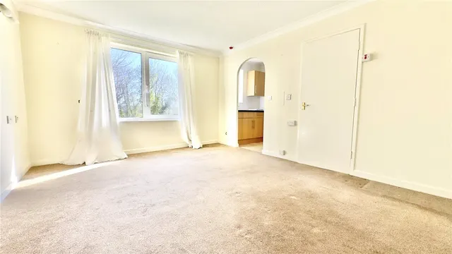 Manorside Close, Wirral, CH49, photo 2