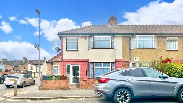 Cecil Road, Chadwell Heath, RM6, photo 1