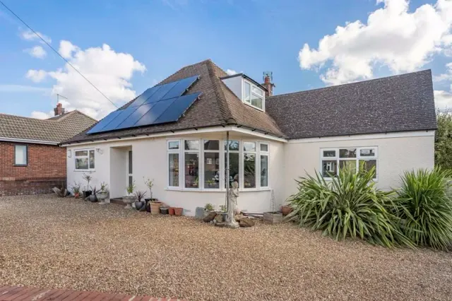 Shenley Road, Bletchley, Milton Keynes, Buckinghamshire, MK3 6HF, photo 1
