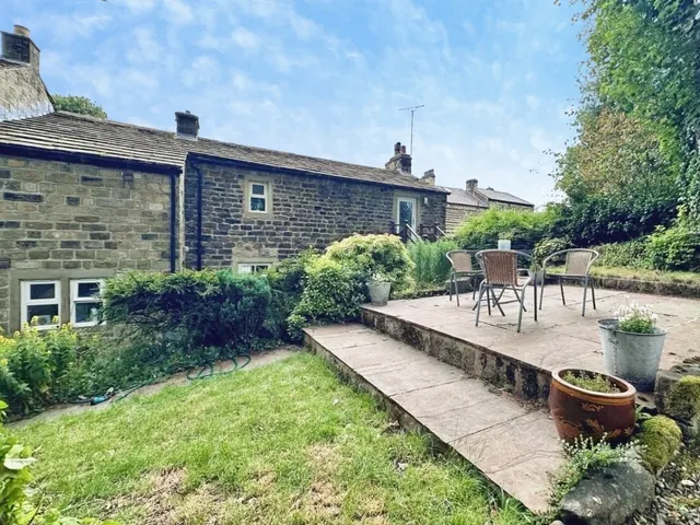 Main Street, Menston, LS29, photo 3