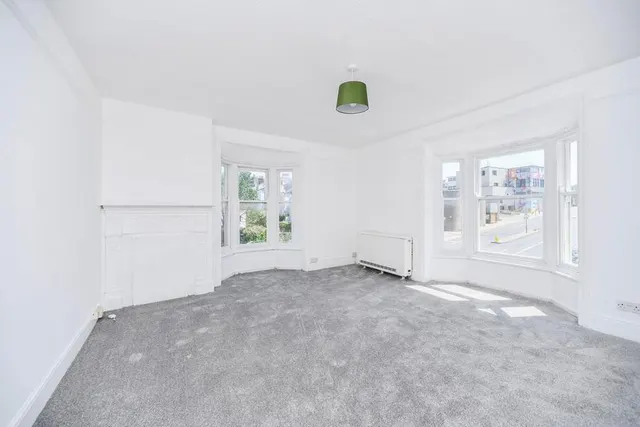 High Street, Brighton, BN2, photo 1