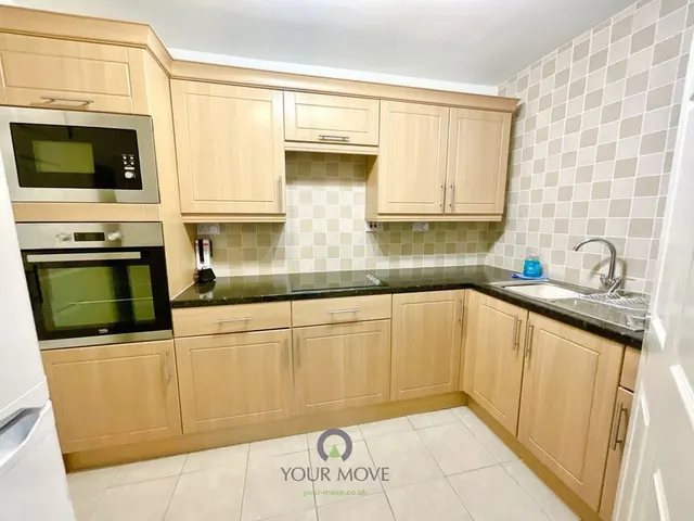 The Crescent, Bromsgrove, B60, photo 2