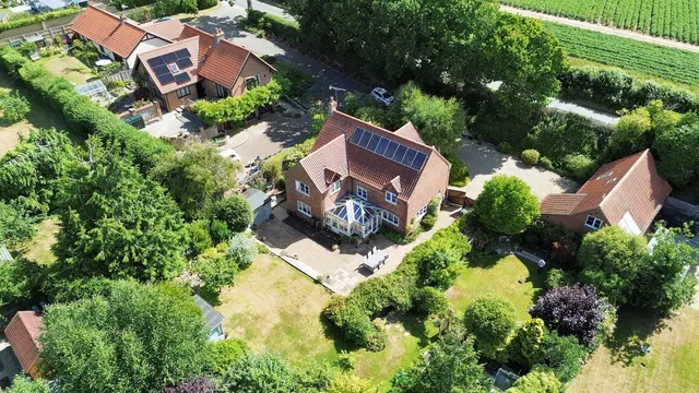 Sheringham Road, West Beckham, NR25, photo 2