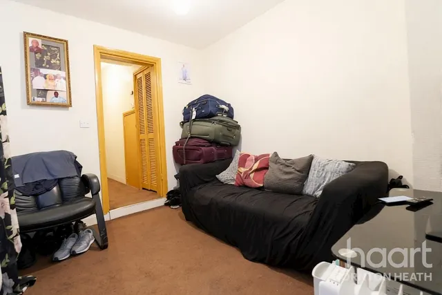 Cobden Road, London, SE25, photo 2