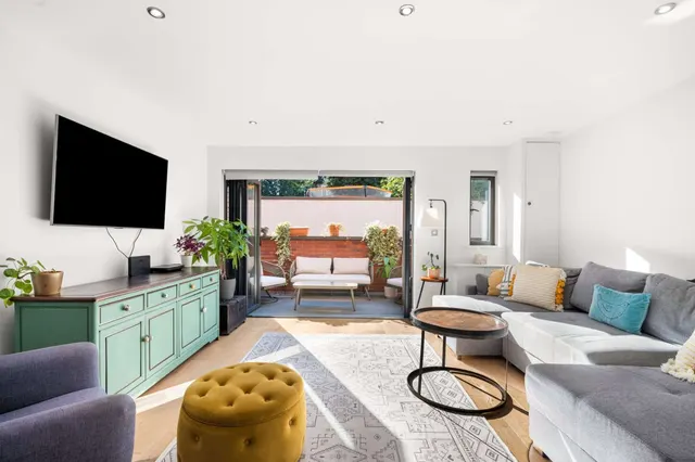 Pirbright Road, Southfields, SW18, photo 3