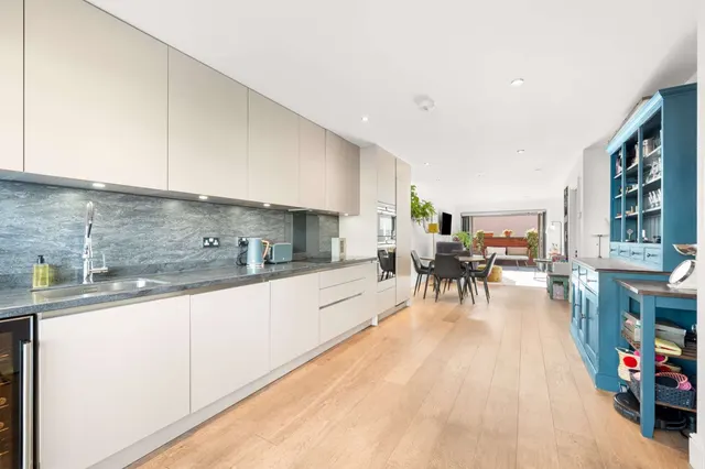 Pirbright Road, Southfields, SW18, photo 2