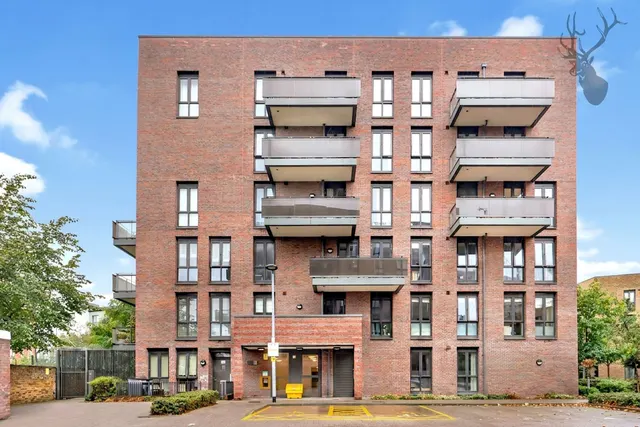Gresham Place, London, E3, photo 1