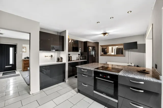 Tudor Drive, Morden, SM4, photo 1