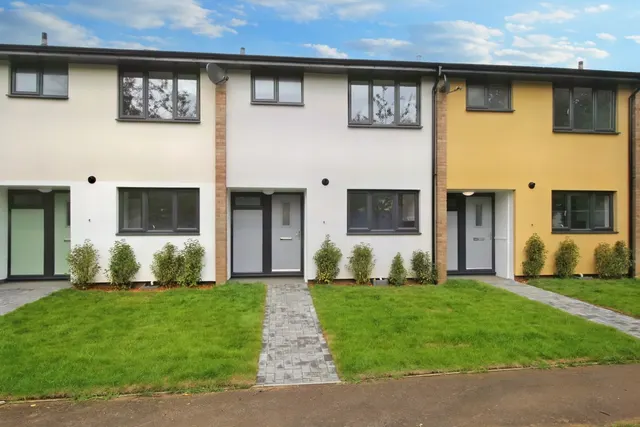 Essex Close, Bordon, GU35, photo 1