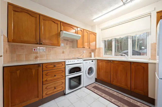 Photo 2 — Gillies Hill, Cambusbarron, Stirlingshire, FK7 9PQ