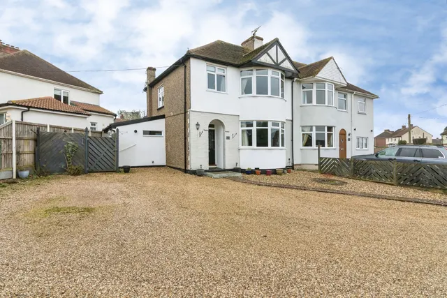Upper Avenue, Halesworth, photo 1