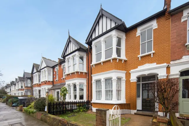 Clavering Road, Aldersbrook, photo 1