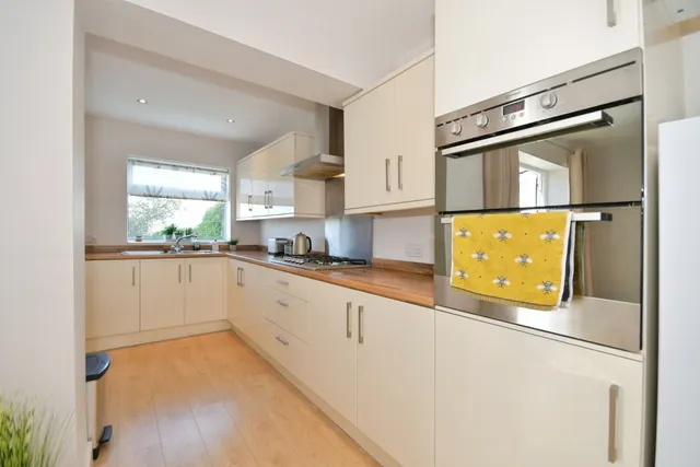 Photo 2 — Woodland Grove, Mansfield Woodhouse, Mansfield, Nottinghamshire, NG19