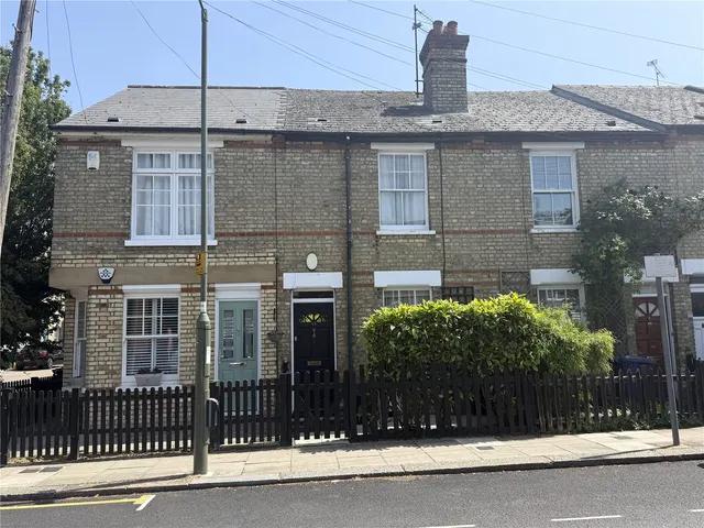 Alston Road, High Barnet, Hertfordshire, EN5 4EY, photo 1
